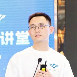 Xin Wang